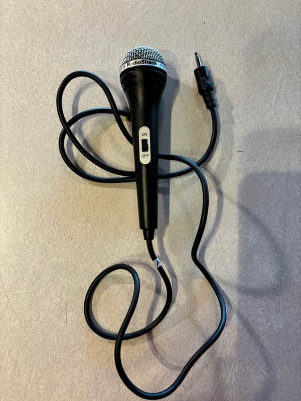 RadioShack Dynamic Unidirectional Recorder Microphone 33-306 image 1