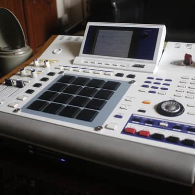 Akai MPC4000 Custom full options image 1