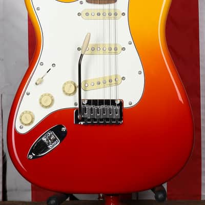 Fender Player Plus Stratocaster Left-Handed - Tequila Sunrise image 2