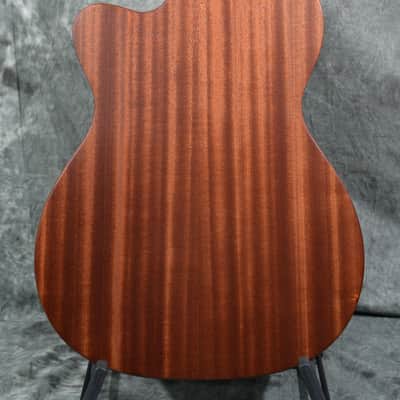 Martin Junior Series 000C-Jr E Cutaway w/ FREE Same Day Shipping image 4