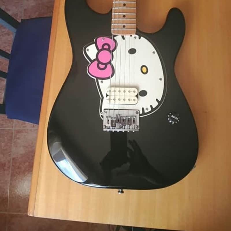 2000s Squier Hello Kitty Stratocaster Black