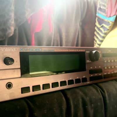 Roland XV-5080 Synthesizer w/ 1 Drum Kit Expansion Pack