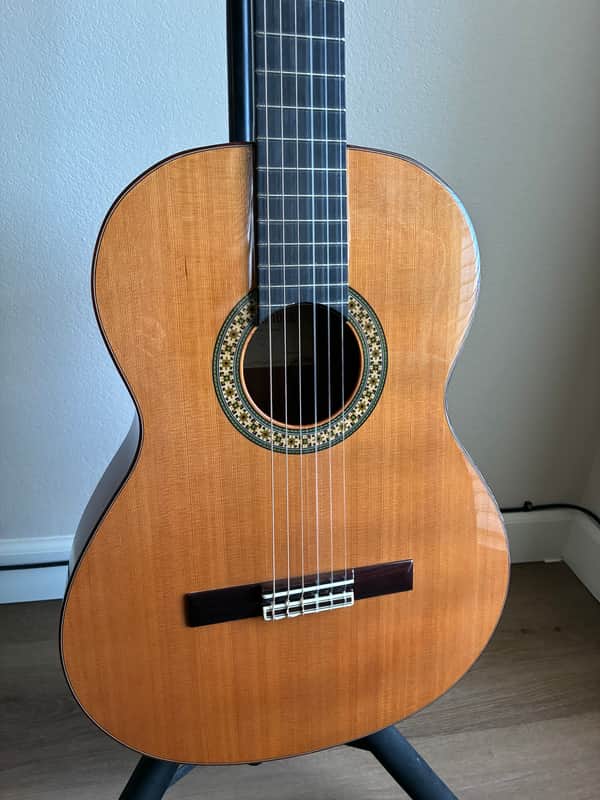 Alhambra 4P Classical with Red Cedar Top 2010s - Natural image 1
