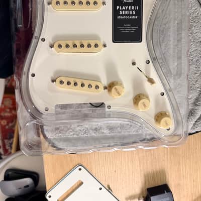 Genuine Fender Player II Stratocaster Loaded Pickguard – Alnico V Pickups image 3