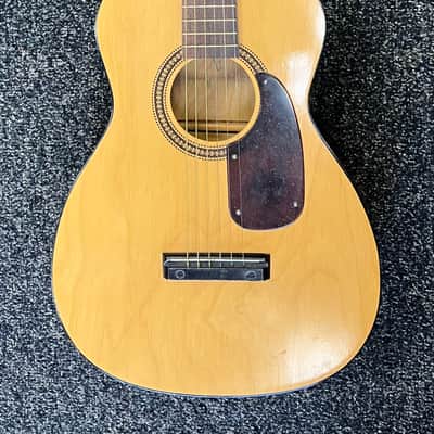 Vintage Harmony 319 parlor guitar 60s- nice image 1