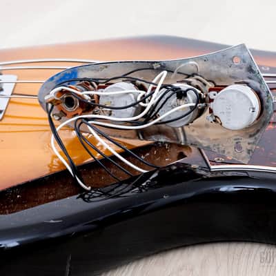 1988 Fender Jazz Bass ‘62 Vintage Reissue JB62-60 Sunburst, Japan MIJ Fujigen image 19
