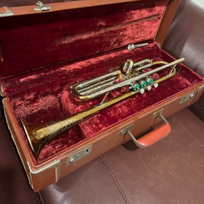 York Super Custom (1957) Bb Trumpet SN 208256 (professional) image 1