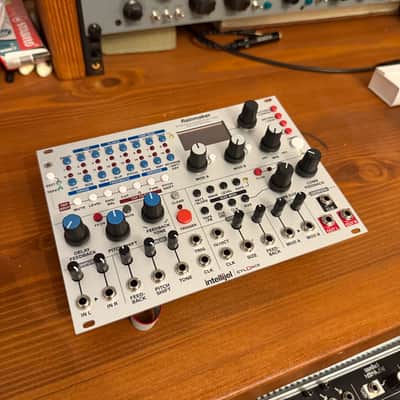 Intellijel Cylonix Rainmaker 16-Channel Delay and Resonator Eurorack Synth Module 2016 - Present - White image 2