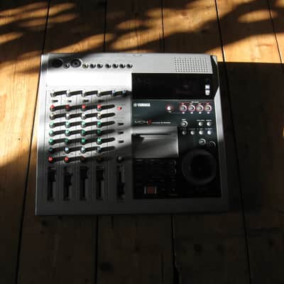 Yamaha MJC8 MIDI Junction Controller - 8 x 8 MIDI Patchbay