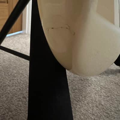 Fender Vintera '60s Stratocaster Modified with Pau Ferro Fretboard 2019 - 2023 - Olympic White image 9