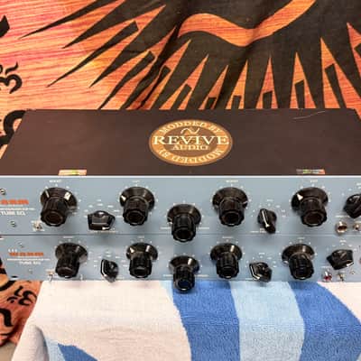 Warm Audio EQP-WA Tube EQ (REVIVE AUDIO MOD) PAIR - 2015 - Present - Blue image 2