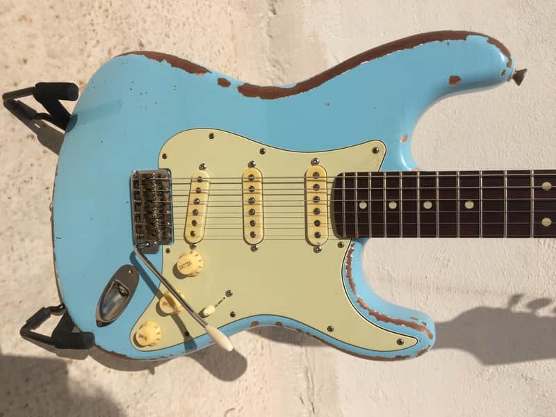 Stratocaster replica CITES Certified Brazilian Rosewood fingerboard image 1
