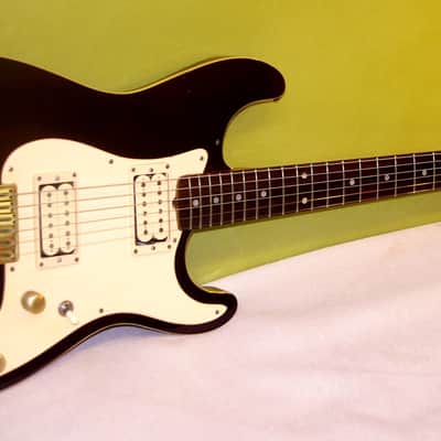 St. Blues  Strings & Things Guitar Blues King IV 1982 Wine. EXTREMELY RARE.  Mahogany Body. Memphis image 1