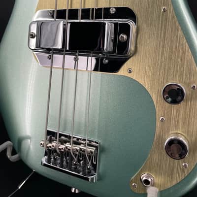 Immagine Electrical Guitar Company 34.00 bolt on Aluminum neck P Bass Rickenbacker horseshoe 2023 - Polished and Mystic Surf Green - 7