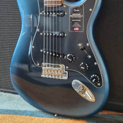 Fender American Professional II Stratocaster 2026 - Dark Night image 3