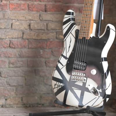EVH Striped Series ’78 Eruption - White with Black Stripes Relic image 6