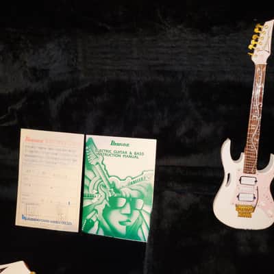 Ibanez Jem 7V 1993 White/gold Ebony Edge 1 owner EXCELLENT like EVO image 6