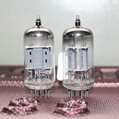 RCA 7025 12AX7 PERFECT MATCH PAIR SHORT PLATE HALO GETTER TEST NOS VINTAGE 1960's image 2