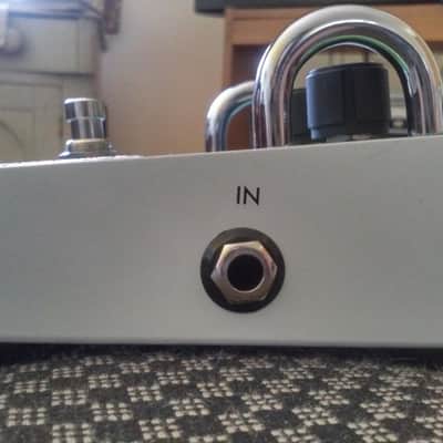 Hovercraft Amps Ionostrofear Fuzz (Modded/Rebranded Jet City Shockwave Distortion) image 5