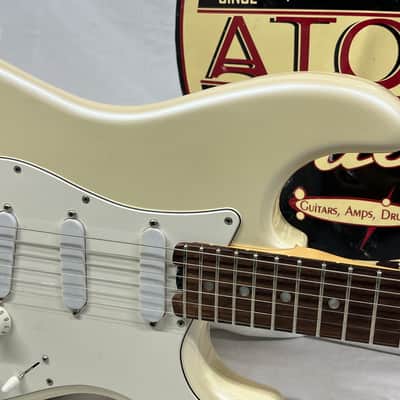 Fender American Elite Stratocaster Strat Electric Guitar - Olympic Pearl image 3