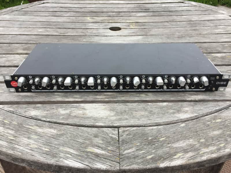 2000s SM Pro Audio D18E 8 Channel D.I. Box / Mixer image 1