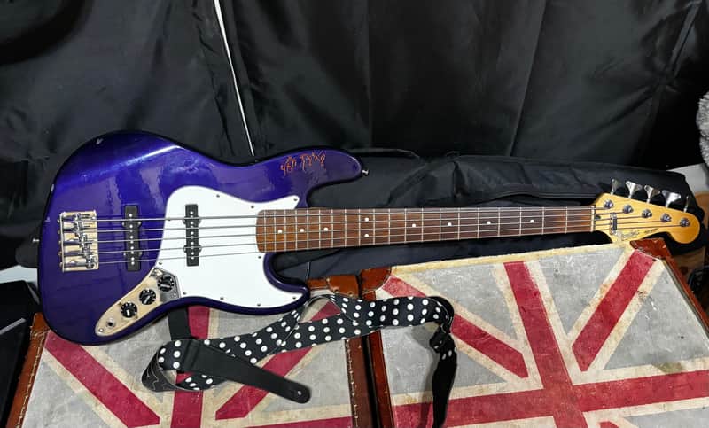 Fender Standard Jazz Bass V 1998 - 2016 | Reverb Canada