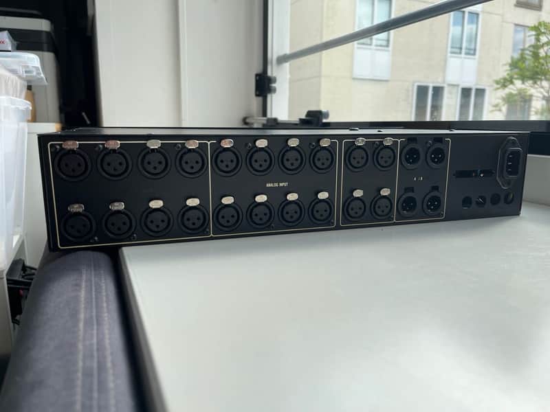 Tube summing mixer, 2x10 inputs, transformer balanced image 1
