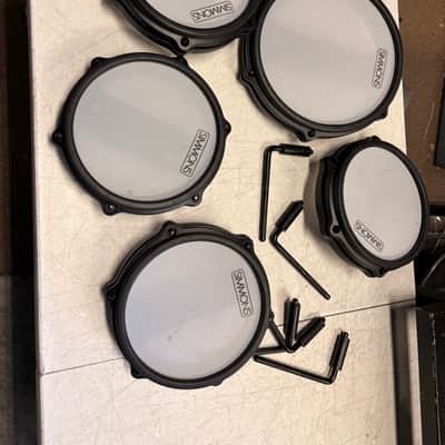 Simmons  Set of 5 electric drum pads, one 10, four 8’s titan 50 with L rods image 1