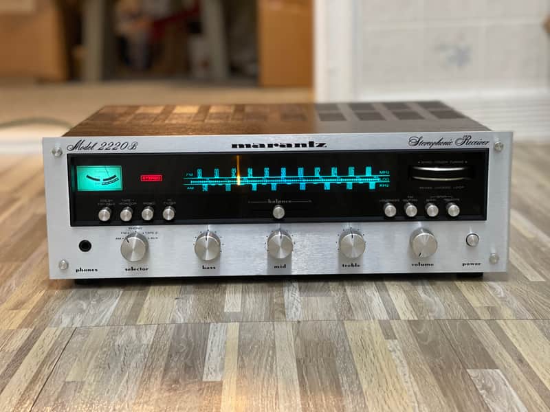Marantz Model 2220B 20-Watt Stereo Solid-State Receiver image 1