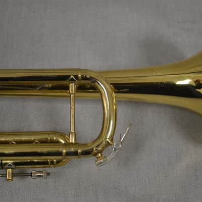 Trompeta Sib Bach Stradivarius 37 - 25LR lacada en buen estado. image 3