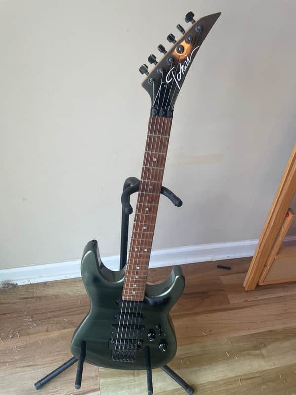 Tokai JSD Series - Gray outside with black burst