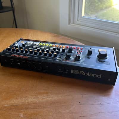 Immagine Roland Boutique Series TR-08 Analog Modeling Drum Machine 2017 - Present - Black - 3