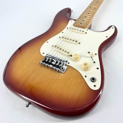1983 Fender American Stratocaster - Sienna Sunburst image 2