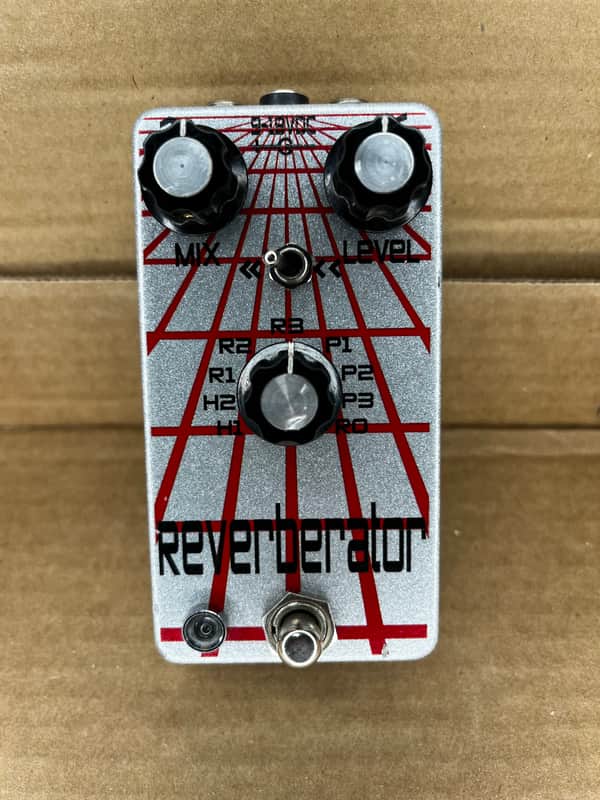 Dr. Scientist Reverberator 2010s - Red image 1