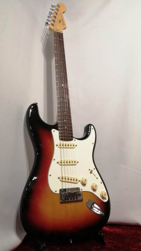 Fender Electric Guitar American Deluxe Stratocaster