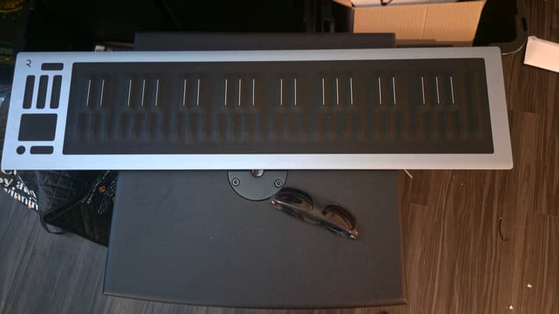 ROLI Seaboard 2 49-Key MIDI Controller 2024 - Present - Black