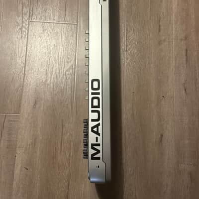 M-Audio Oxygen 49 MKI MIDI Keyboard Controller 2006 - 2009 - Silver image 3