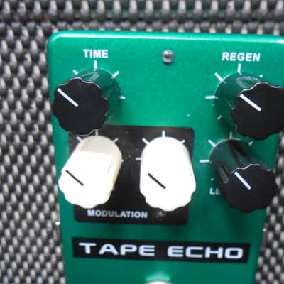 Demonfx Tape Echo (Mag Echo Clone) Handwired Delay Pedal - Mint image 2