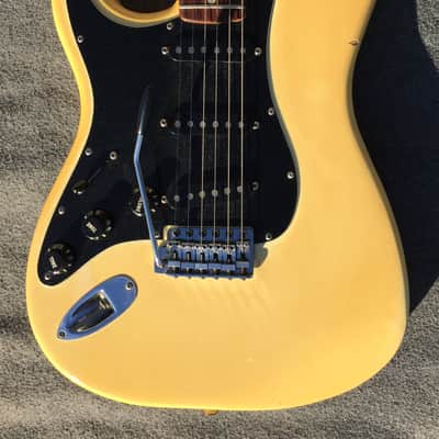 Fender Stratocaster Lefty 1976 White Creme Rosewood Fingerboard image 2