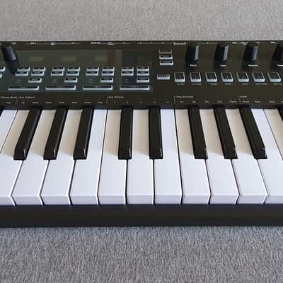 Arturia Keystep Pro Chroma 37-Key MIDI Controller image 2
