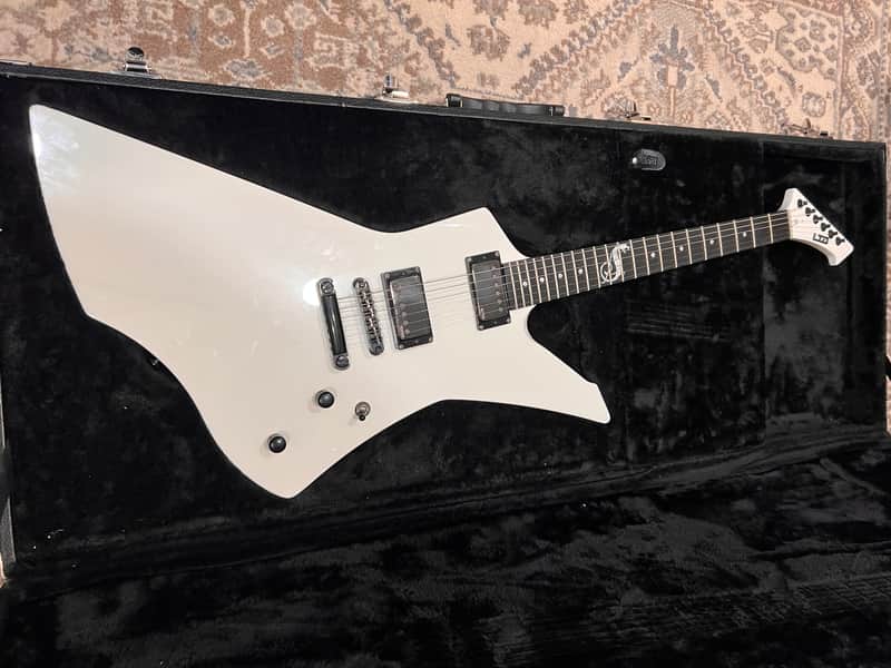 ESP LTD Snakebyte Signature - White image 1