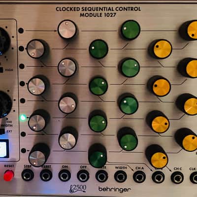 Behringer CLOCKED SEQUENTIAL CONTROL MODULE 1027 2021 - Silver image 2