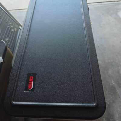 Gator Bass Case image 3