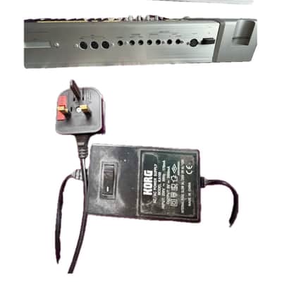 Korg Triton 61-Key 62-Voice Polyphonic Workstation 1999 - 2000 - Silver image 2