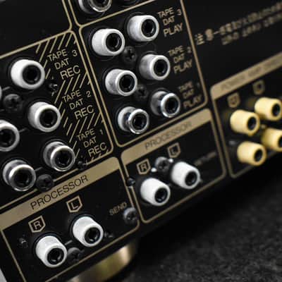 Sansui AU-α607KX Stereo Integrated Amplifier in Very Good