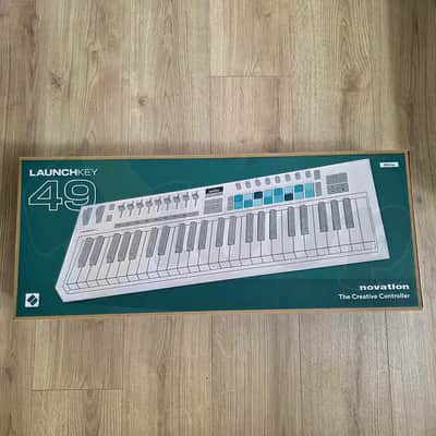 Novation Launchkey 49 MKIV MIDI Keyboard image 2