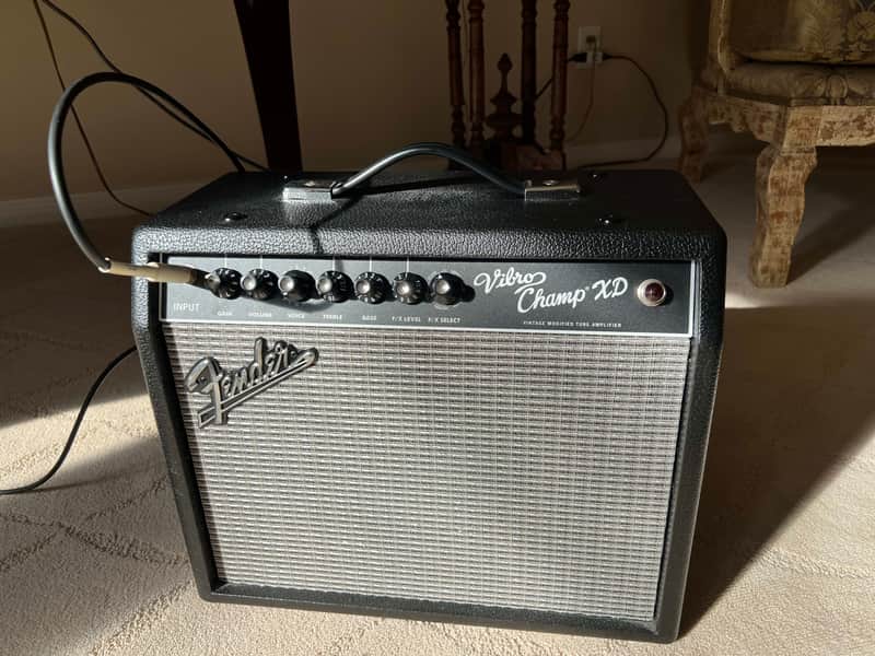 Fender Vibro Champ XD 5-Watt 1x8