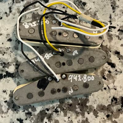 Fender Roadworn Stratocaster Pickup Set 2020’s - Cream image 3