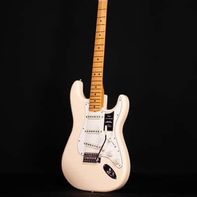 Fender Vintera III Late '60s Stratocaster, Maple FB, Olympic White image 6
