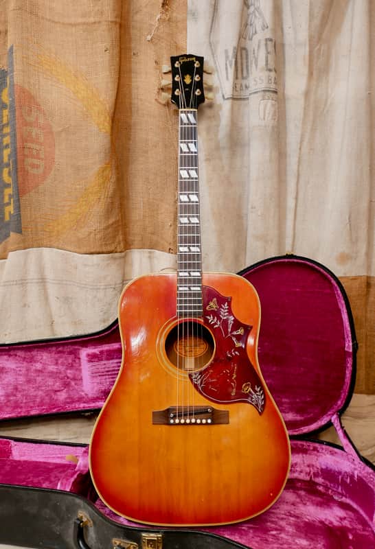 Gibson Hummingbird